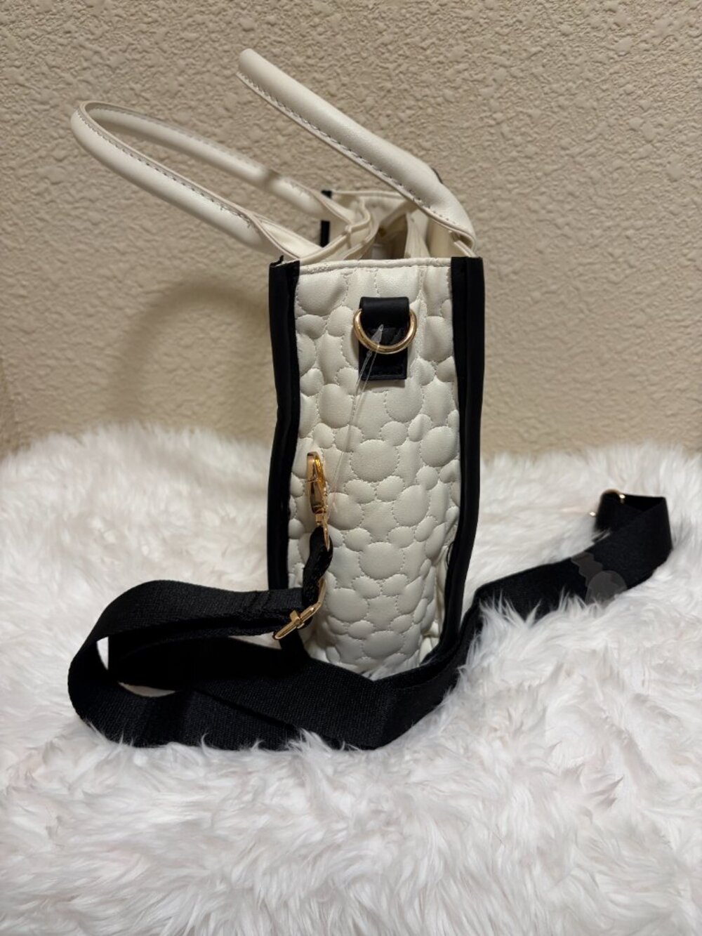 Disney Classic Mickey Mouse 90s Style QuiltedTote Bag White Black Crossbody NWT - Picture 4 of 8